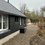 Casa de Férias Stijlvol In De Brabantse Natuur! Tuynloodz B *