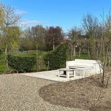 Casa de Férias Stijlvol In De Brabantse Natuur! Tuynloodz B *