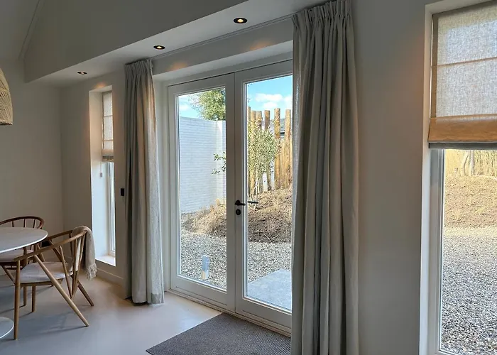 Stijlvol In De Brabantse Natuur! Tuynloodz B * Beers (North Brabant)