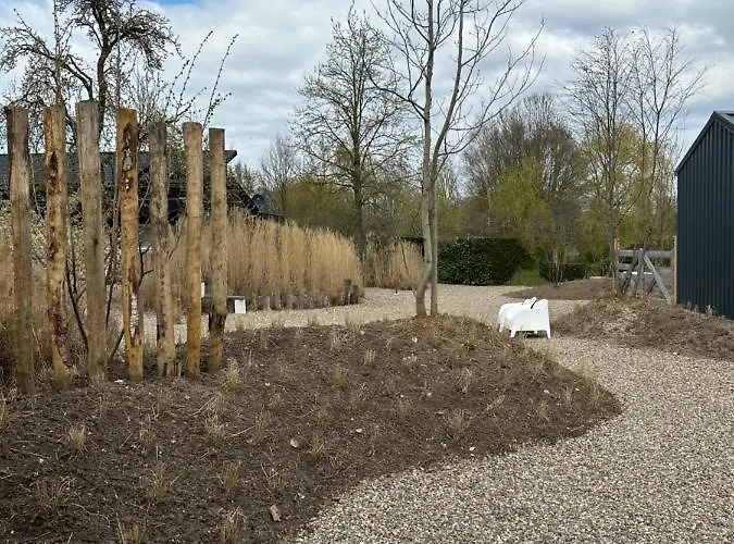 Stijlvol In De Brabantse Natuur! Tuynloodz B * Beers (North Brabant)